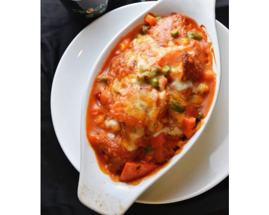 Baked Chicken with Tomato Sauce on Rice 金牌焗雞扒飯